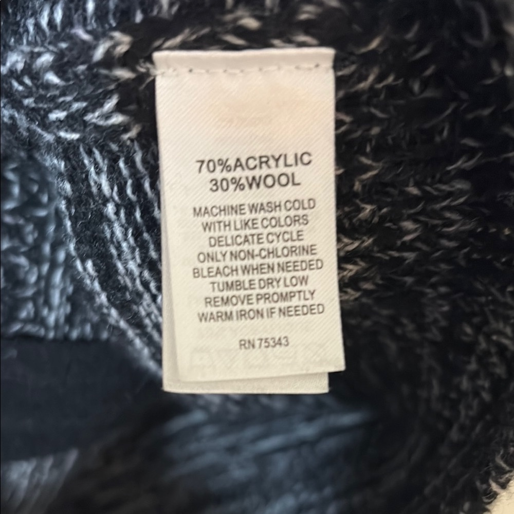 Long Knit Hooded Zip Sweater Cardigan - Black and Gray - Picture 3 of 7